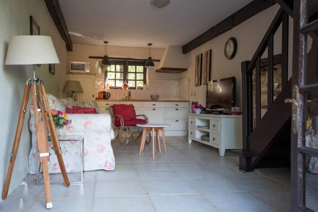 La Ferme Du Coustal Villa Vialot Buitenkant foto